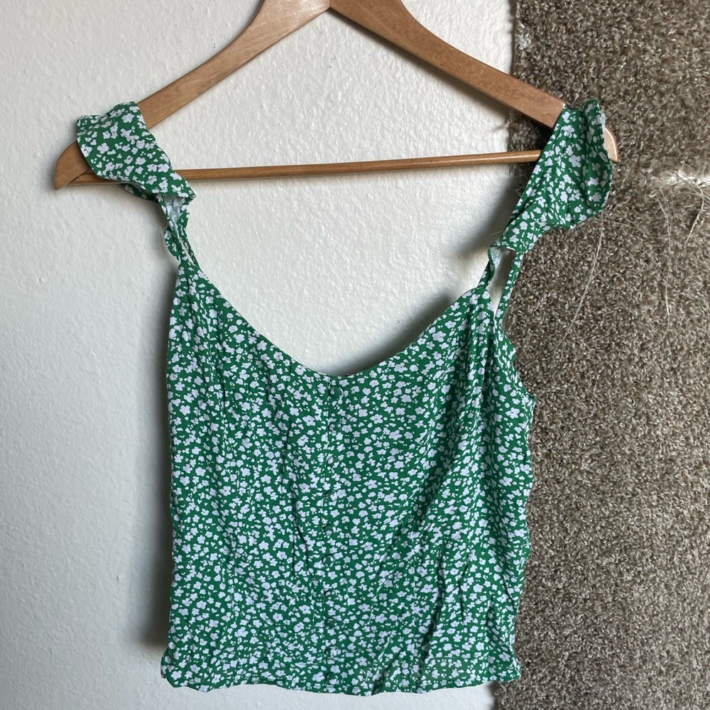 Banana Republic green and white floral spaghetti strap crop top with buttons